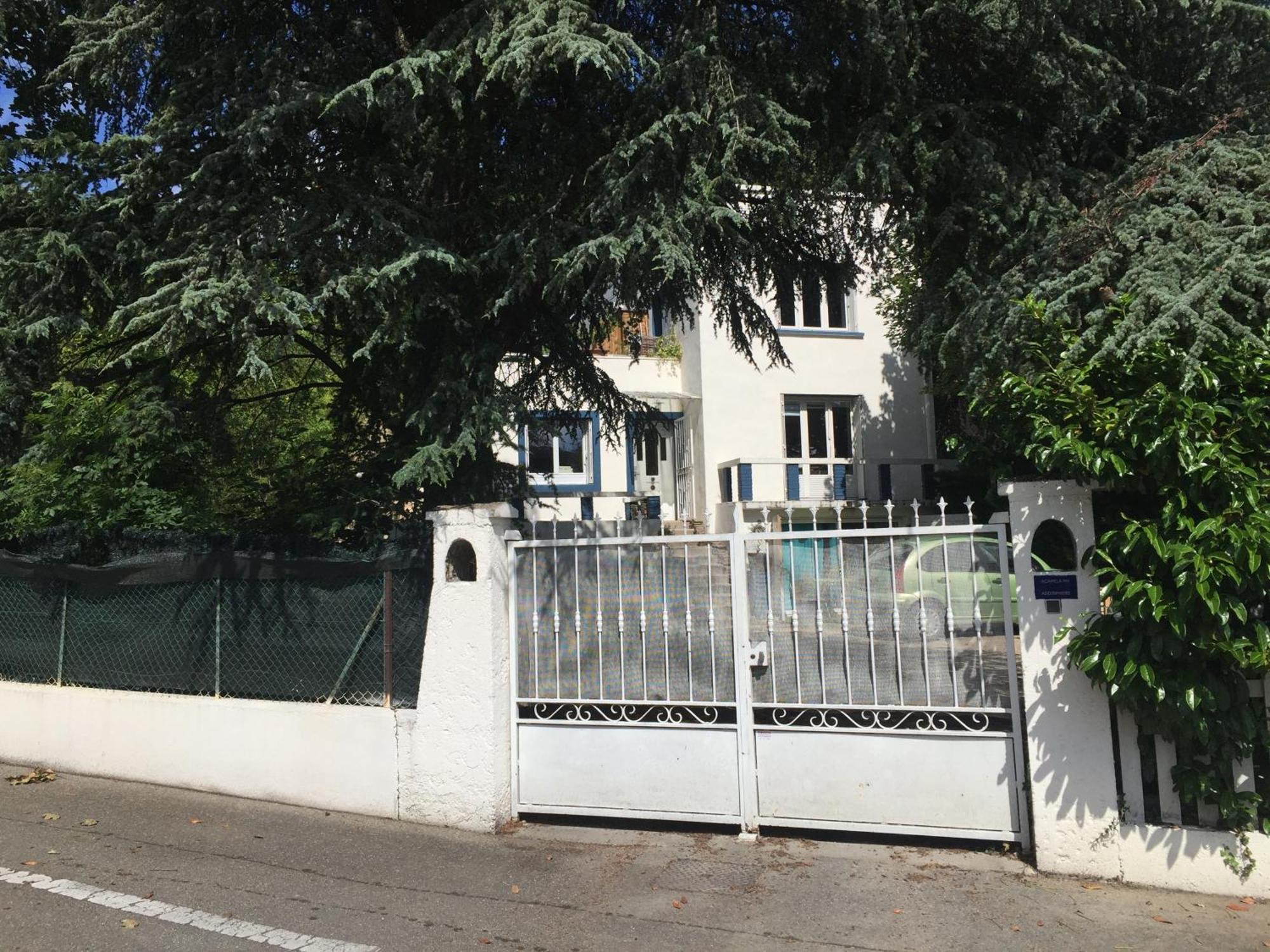Villa Les Terrasses Dans La Nature Avec Piscine A 2 Pas De Lyon, Metro A 15Mn A Pied Pour Lyon Centre En 10Mn Ou Bus A 300M Pour Lyon Centre Oullins Exterior foto
